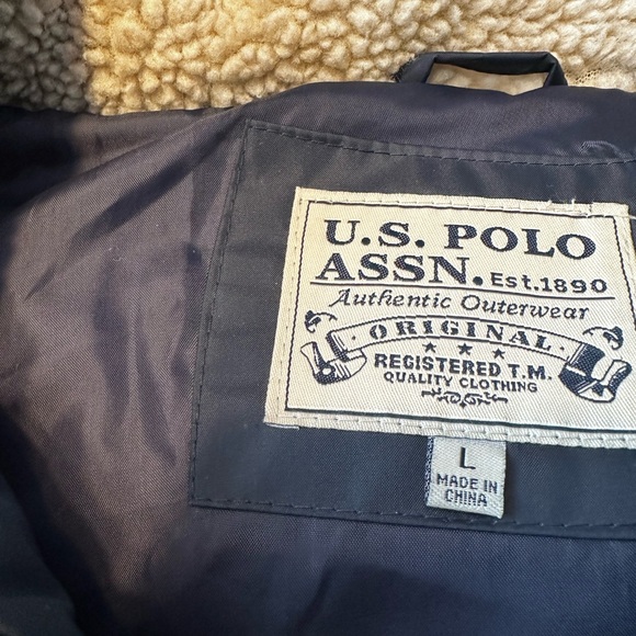 Polo Vest - Picture 4 of 7